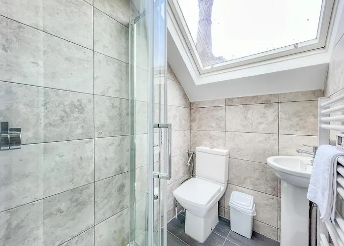 *rd9bc* For Your Relaxed & Cosy + Free Parking + Free Fast Wifi * *