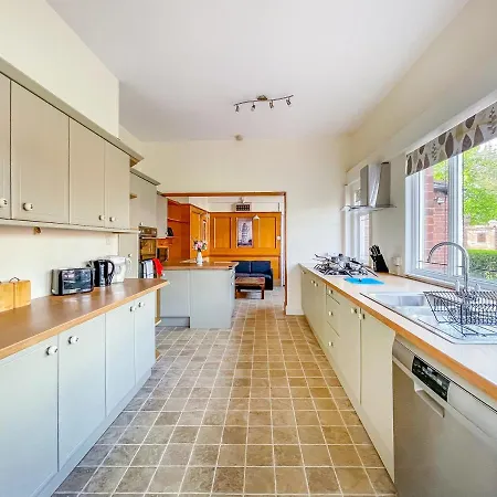 *rd9bc* For Your Relaxed & Cosy + Free Parking + Free Fast Wifi * * Leeds (West Yorkshire)