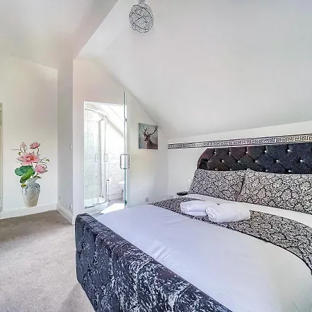 *rd9bc* For Your Relaxed & Cosy + Free Parking + Free Fast Wifi * Homestay *