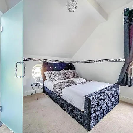 *rd9bc* For Your Relaxed & Cosy + Free Parking + Free Fast Wifi * Homestay Leeds (West Yorkshire)