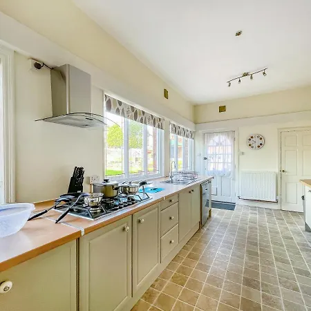 *rd9bc* For Your Relaxed & Cosy + Free Parking + Free Fast Wifi * Homestay Leeds (West Yorkshire)