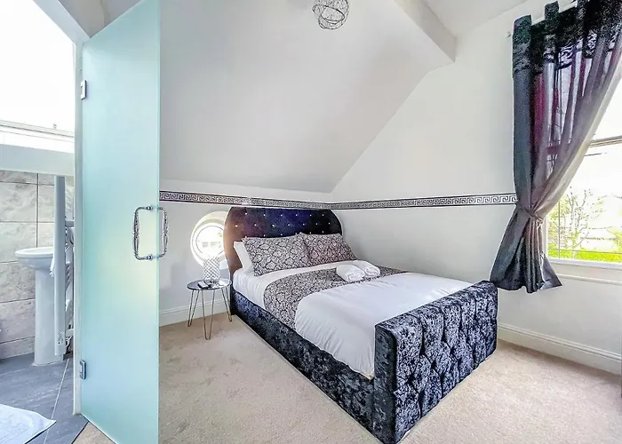 *rd9bc* For Your Relaxed & Cosy + Free Parking + Free Fast Wifi * Rum i privatbostad Leeds (West Yorkshire)